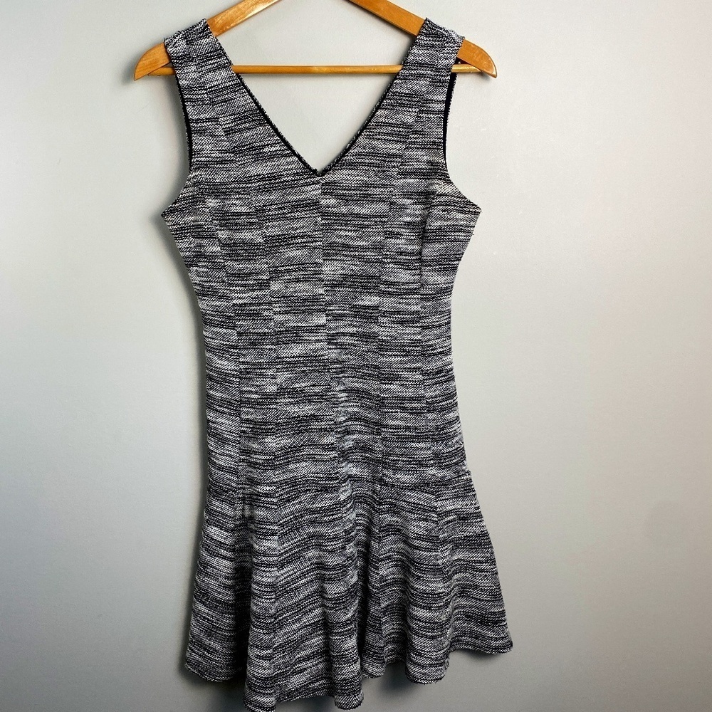 Banana Republic Women's Black + White‎ Sleeveless Tweed Mini Dress Size 8 A-line